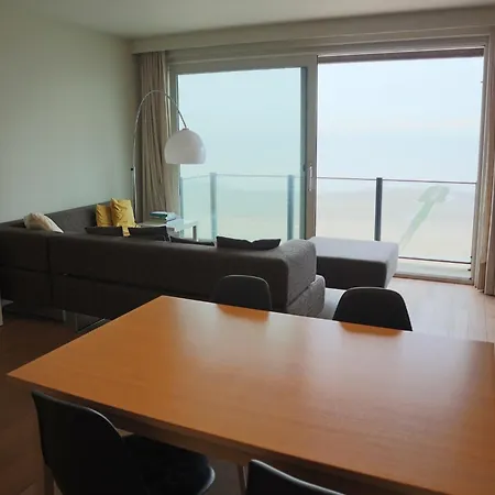 Ab A1003 Casino With Prime Location Apartment Nieuwpoort