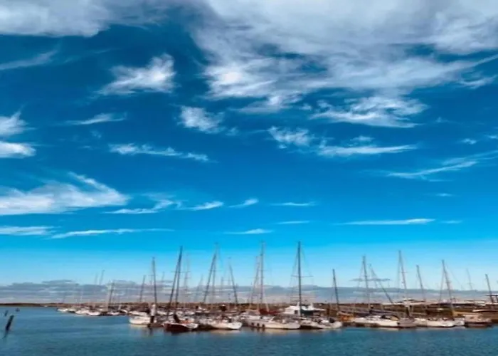 Lägenhet In By The Sea *